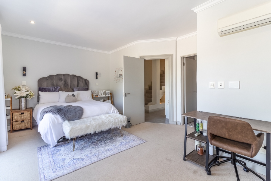 3 Bedroom Property for Sale in Pearl Valley at Val de Vie Western Cape